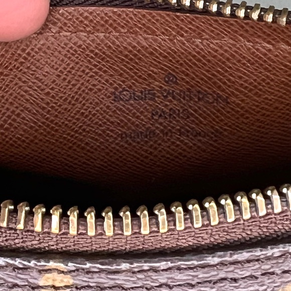 Louis Vuitton Monogram Mini Papillon 19 - Picture 13 of 15